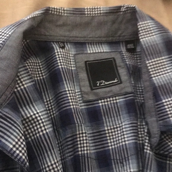 Casual L/S dress shirt button down. - Picture 2 of 2